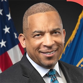 Official portrait, Robin D. Bailey, Jr., Center for Disease Control and Prevention, Chief Operating Officer